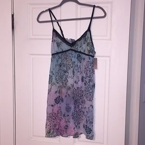 NWT- Chemise